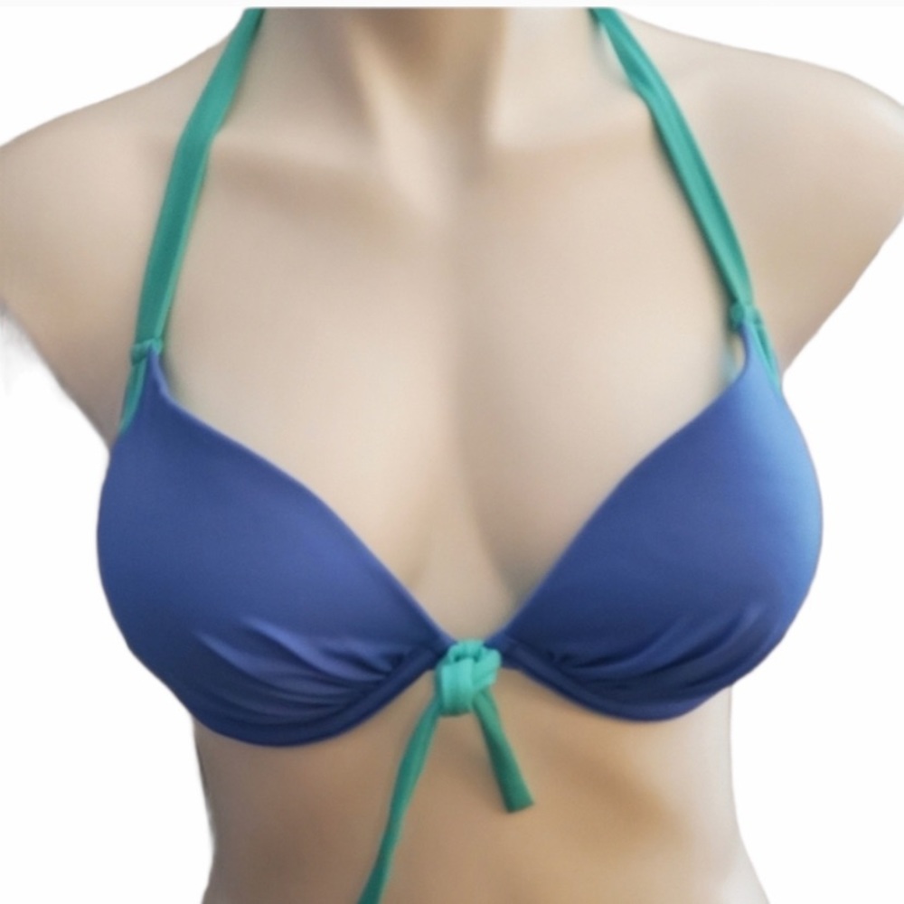 Victoria’s Secret bikini top